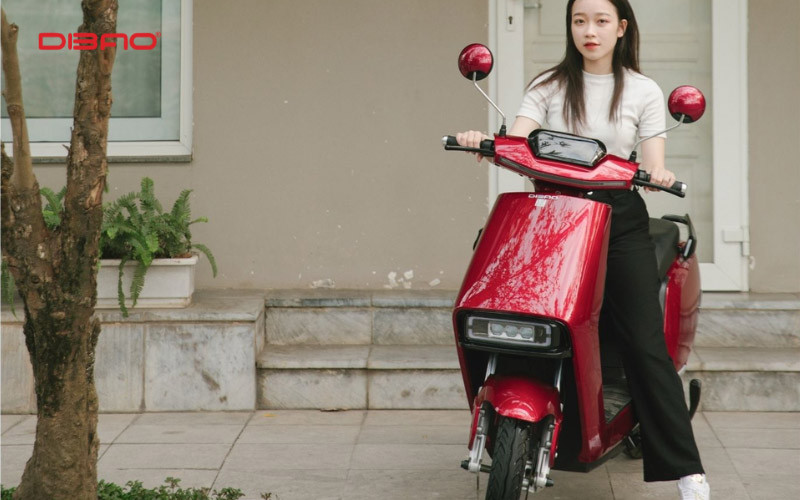 Sự thoải mái khi vận hành là điểm cộng lớn của xe điện Dibao R1